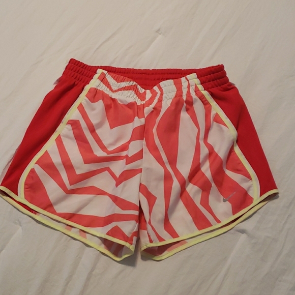 Nike dri fit shorts - Picture 1 of 3